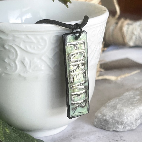 5 For $25💫Psychedelic Tie-Dye 3-D Forever Pendant Necklace - Picture 5 of 7